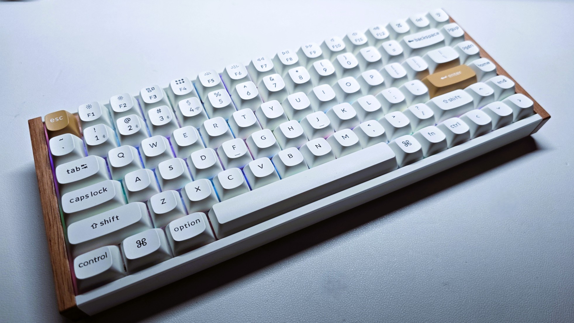 【新品未開封/技適あり】Keychron K2 HE 英語配列（ホワイト） 新品未開封/技適あり】Keychron K2 HE 英語配列（ホワイト）